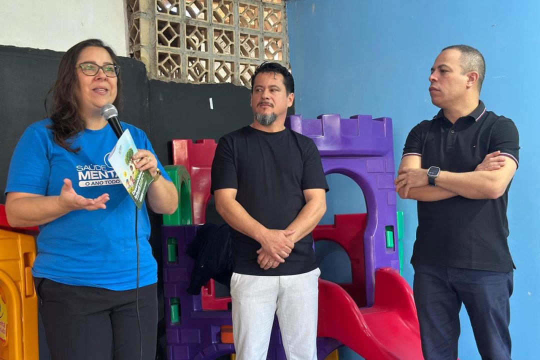 Encontro com as famílias no bairro Mario Quintana debate desenvolvimento infantil e fortalecimento familiar