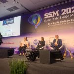 Em congresso de saúde mental, vereadora Tanise Sabino destaca desafios do autismo, prevenção do suicídio e fortalecimento da rede pública
