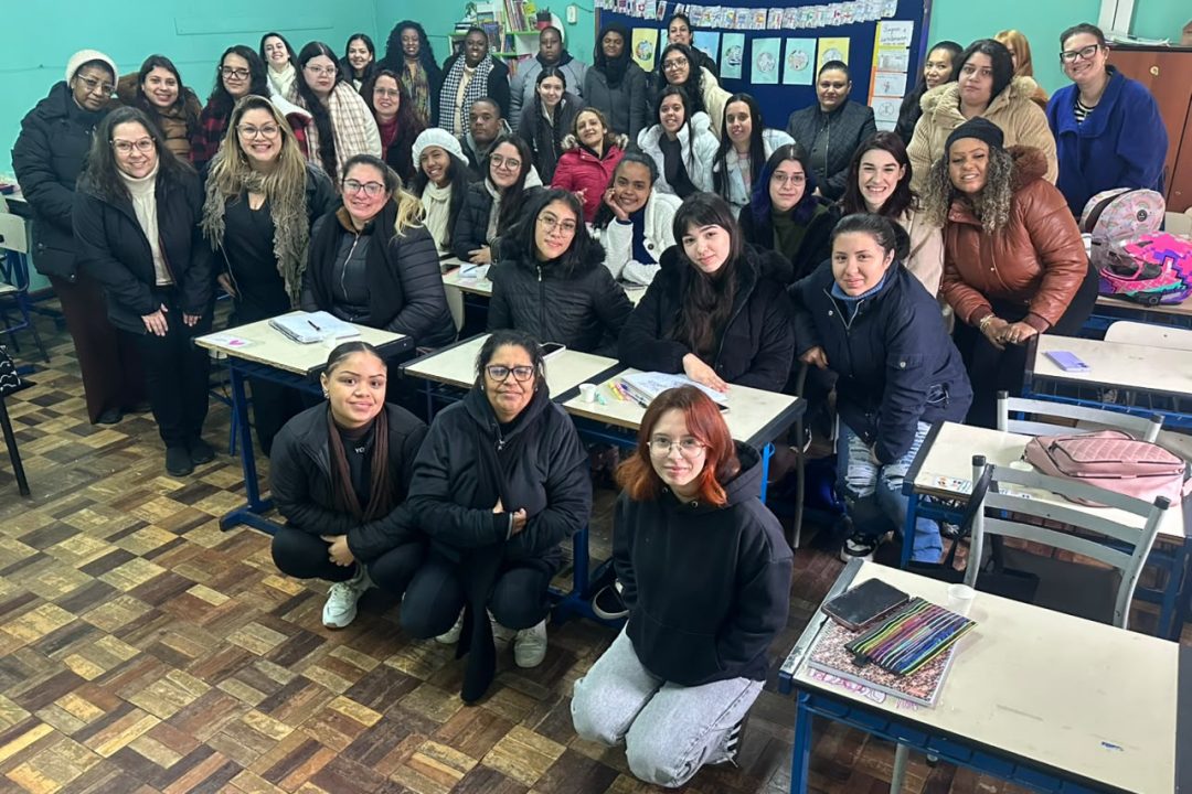 Vereadora psicóloga Tanise Sabino participa da formaçao pedagogica das educadoras do Centro Corujinha Sapeca