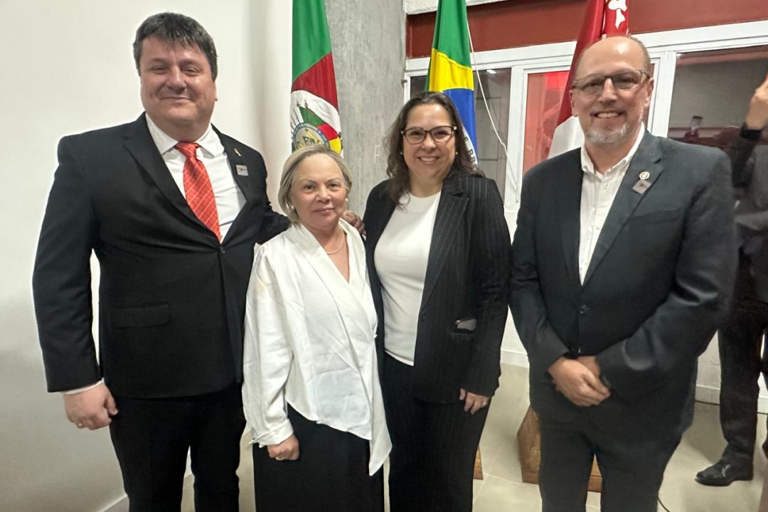 Tanise Sabino prestigia inauguração da nova sede que marca os 50 anos da FECI