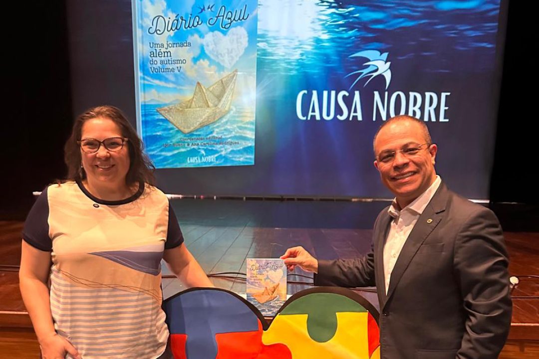 Vereadora Tanise e Deputado Sabino participam do lançamento da 5ª edição do “Diário Azul”, em Canoas