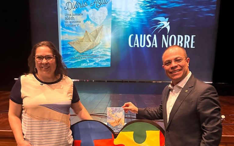 Vereadora Tanise e Deputado Sabino participam do lançamento da 5ª edição do “Diário Azul”, em Canoas
