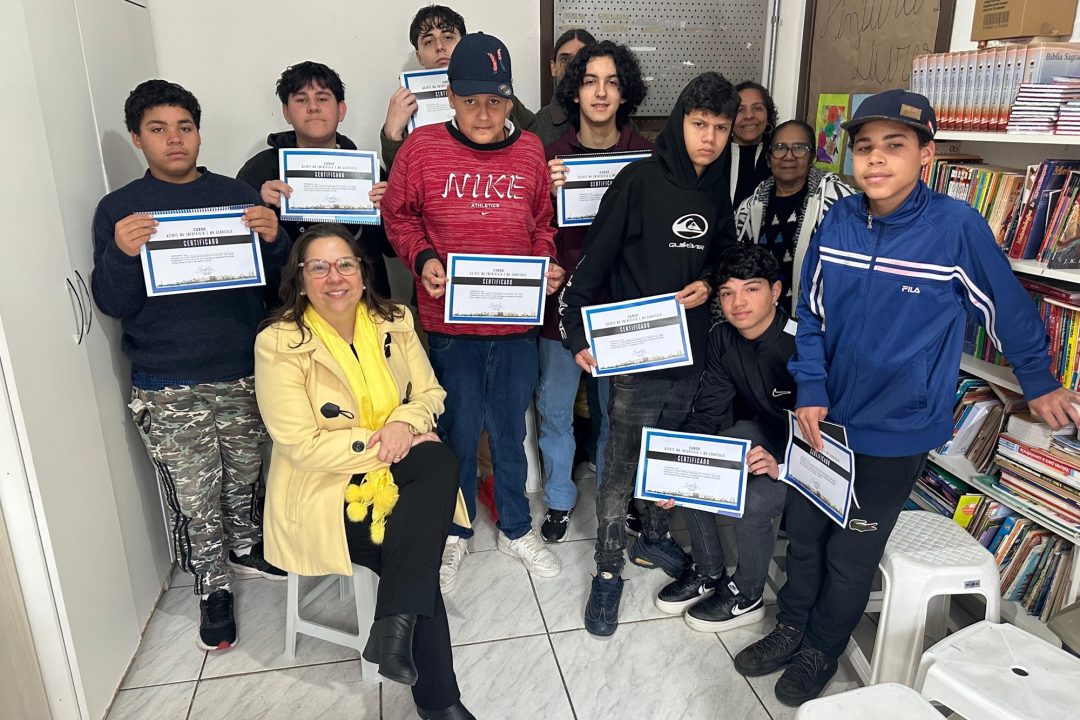 25ª edição do&nbsp;curso&nbsp;“Acerte na Entrevista e no Currículo” é realizada com jovens da Oficina do Pão