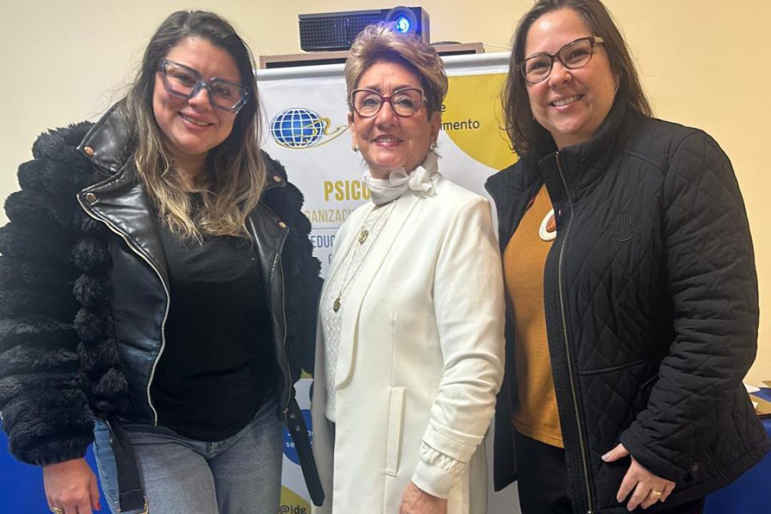 Tanise Sabino participa de celebração do Dia do Psicólogo promovida pelo IDG